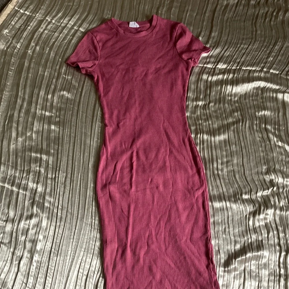 Cotton on ribbed raspberry pink body on dress - Picture 1 of 2